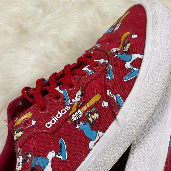 Adidas 3MC X Disney Goofy Sneakers - Picture 8 of 11